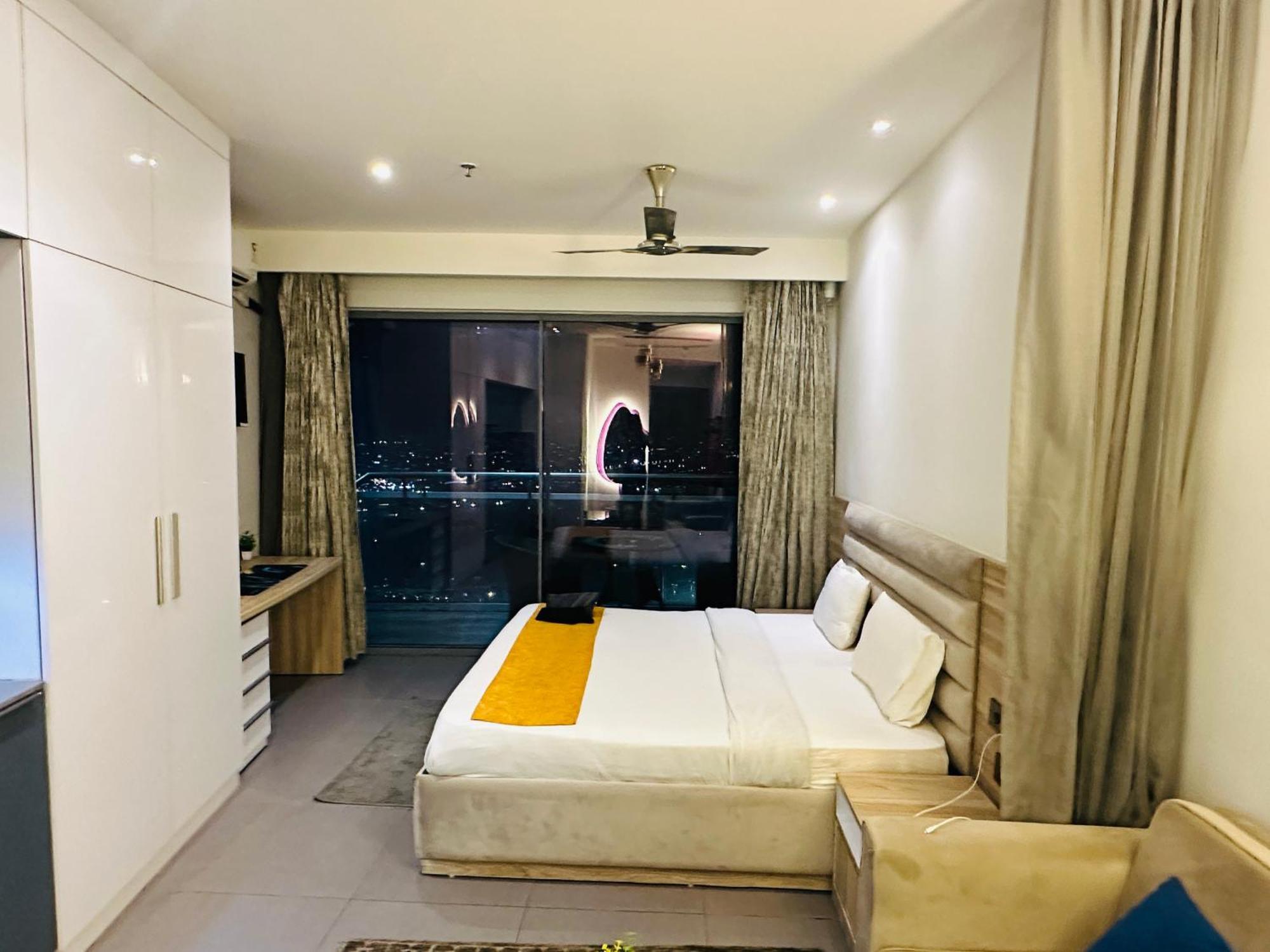The Skyline Apartment New Delhi